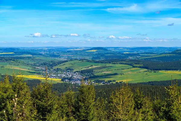 Czechia Avrupa 'daki Krusne azgın dağlarında inanılmaz güzel doğa.