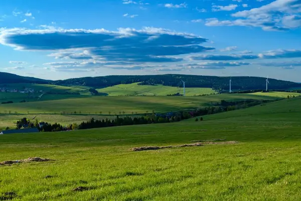 Czechia Avrupa 'daki Krusne azgın dağlarında inanılmaz güzel doğa.