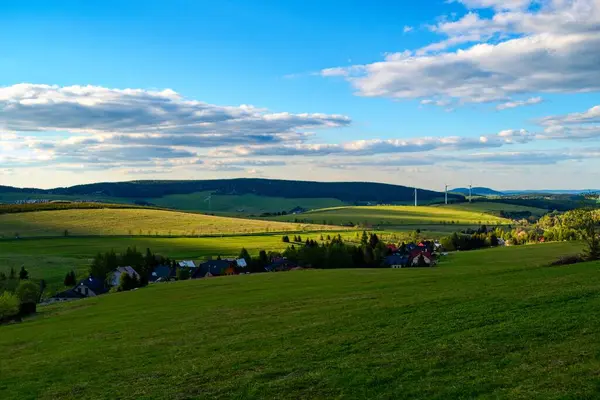 Czechia Avrupa 'daki Krusne azgın dağlarında inanılmaz güzel doğa.