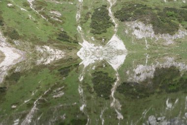 Gebirge Austria Alplerinde yaz yürüyüşü macerası