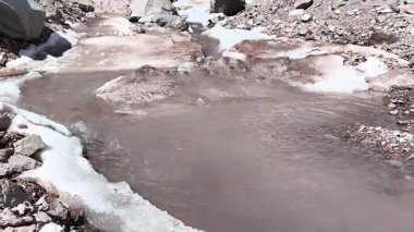 Kazbegi 'de harika bir kafkas doğası var.