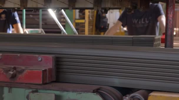 Brickworks 车间生产熟料砖的生产线 输送带 — 图库视频影像