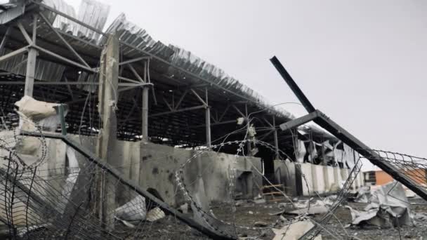Zniszczony Hangar Przechowywania Zboża Konsekwencje Ataku Rakietowego — Wideo stockowe