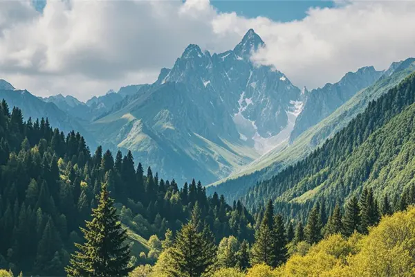 berrak gökyüzü ile güzel dağ manzarası