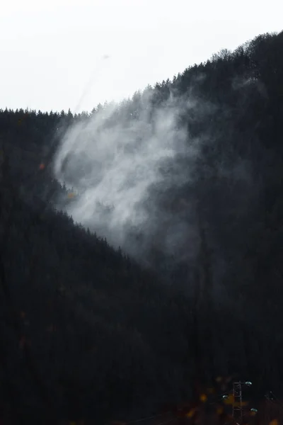 Sisi olan güzel bir manzara.