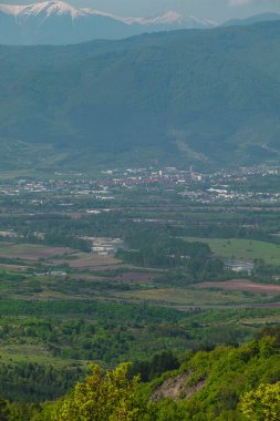 Bulgar dağlarının güzel dikey manzarası.