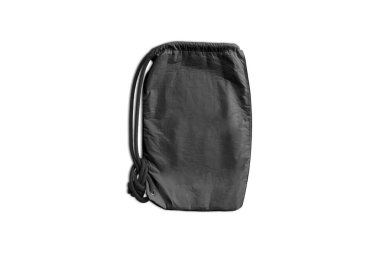 Siyah kumaş sırt çantası beyaz bir arkaplanda izole edildi