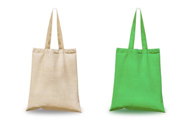 yeşil ve kahverengi tekstil torbaları izole edildi