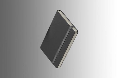 Gri arkaplanda dijital not defteri