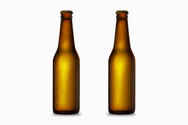 Δύο Μπουκάλια Μπύρας Λευκό Φόντο — Φωτογραφία Αρχείου