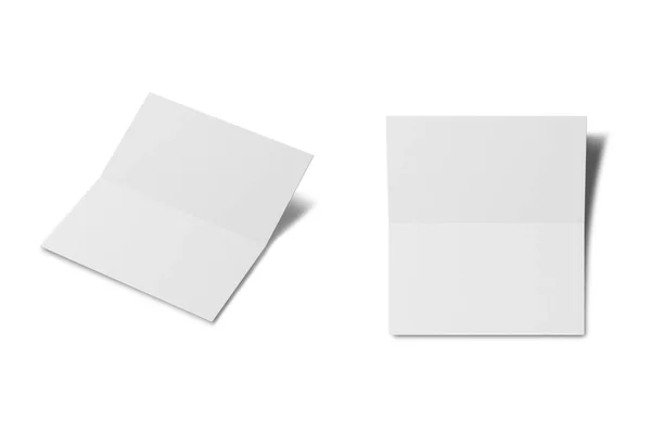 空白半折的小册子 明信片 传单或小册子 孤立在白色背景下 3D渲染 邀请卡或贺卡模板 — 图库照片