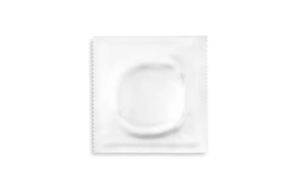 Embalaje Con Una Maqueta Preservativo Aislado Sobre Fondo Blanco — Foto de Stock