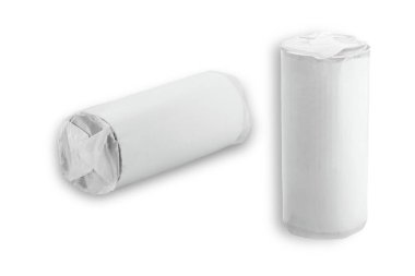 Boş yuvarlak bisküvi paketi beyaz arka planda izole edilmiş. 3D görüntüleme. Beyaz kağıda sarılmış bisküviler ve kurabiyeler için silindirik paket şablonu.