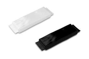  Boş siyah ve beyaz folyo çerez modeli, çikolata, gofret veya protein çubuğu paketi. Beyaz arka planda izole edilmiş beyaz kağıt ambalajı..