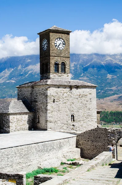 Πύργος Του Ρολογιού Στο Κάστρο Του Αργυρόκαστρου Στην Αλβανία Φωτογραφία — Φωτογραφία Αρχείου