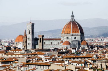 Floransa 'nın en güzel manzarası La Cattedrale di Santa Maria del Fiore, stok fotoğrafı