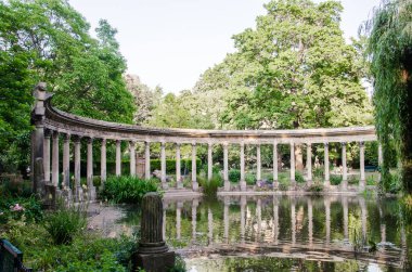 Park stoğundaki eski köprü..