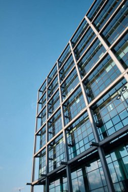 Berlin, Almanya - Eylül 2022: Berlin Merkez Tren İstasyonu (Berlin Hauptbahnhof, Berlin Hbf).