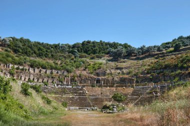 Aydın, Türkiye - 15 Eylül 2021: Magnesia 'daki Stadyum ve Maeandrum antik kenti. Stadyum İ.Ö. 1.-2. yüzyıldan kalma..