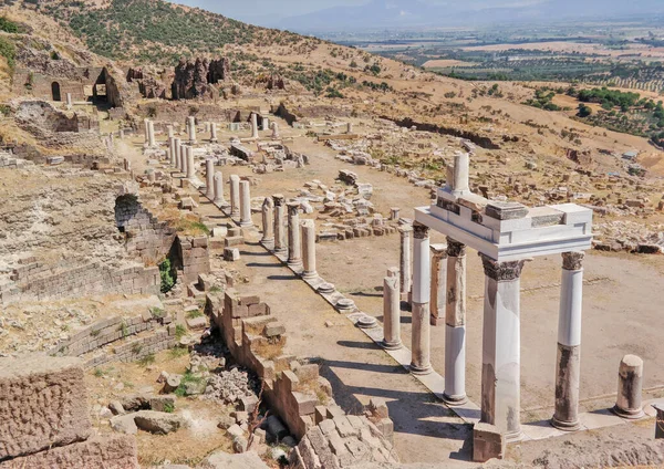 Bergama Turquía Septiembre 2018 Ruinas Acrópolis Pérgamo Ruinas Columnas Del —  Fotos de Stock