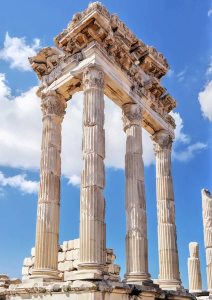 Bergama Turquie Sep 2018 Temple Trajan Dans Acropole Ancienne Ville — Photo