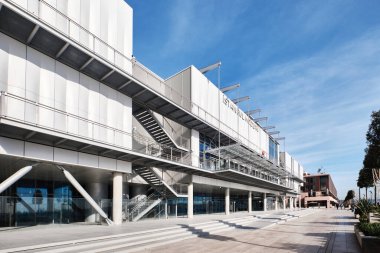 İstanbul, Türkiye - 17 Aralık 2022: İstanbul Modern Sanat Müzesi 'nin mimari detayları Galataport ilçesinde yer alıyor. Renzo Piano tarafından tasarlandı, RPBW Mimarlar 