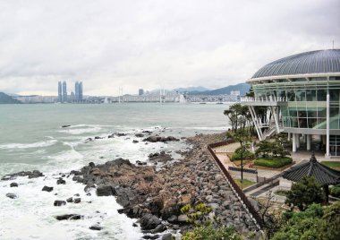 Busan, Güney Kore - Mayıs 2019: APEC Zirvesi 'nin 2005 yılında gerçekleştirildiği Busan' daki Nurimaru APEC Evi