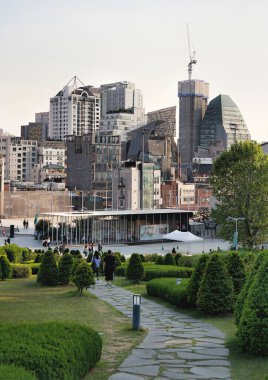 Seul, Güney Kore - Mayıs 2022: Ewha Üniversitesi Kampüsü 'nden Daehyeon-dong şehir manzarası