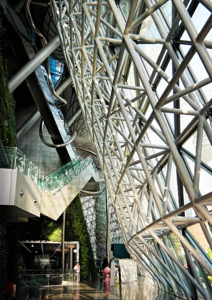 韩国首尔 2022年5月 首尔市政厅大楼的内部 带有弯曲的玻璃立面结构 由国际癌症研究所建筑师设计 — 图库照片