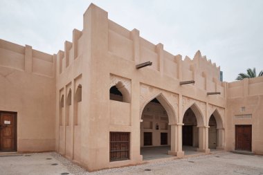 Doha, Katar - Nisan 2023: Katar Ulusal Müzesi 'nde Şeyh Abdullah bin Jassim Al Thani' nin orijinal sarayı