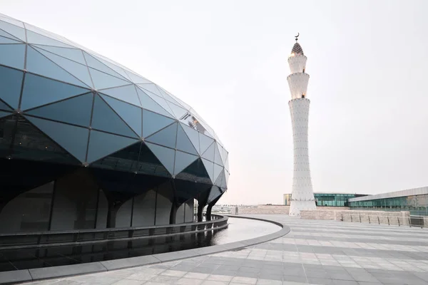 Doha Qatar Abril 2023 Mesquita Aeroporto Internacional Hamad Com Arquitetura — Fotografia de Stock