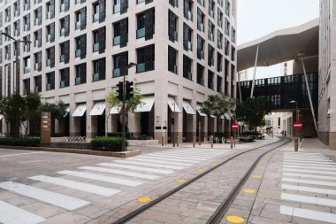 Doha, Katar - Nisan 2023: Msheireb Downtown, Msheireb modern mimarisi ile dünyanın sürdürülebilir ilk şehir yenileme projesi.