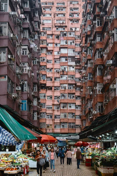 香港の採石場ベイ 2023年4月 人口密度の高い住宅であるモンスタービルとしても知られる Yik Cheong Building — ストック写真