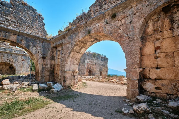 Antalya Turcja Lipca 2023 Starożytne Ruiny Łaźni Rzymskich Starożytnym Mieście — Zdjęcie stockowe