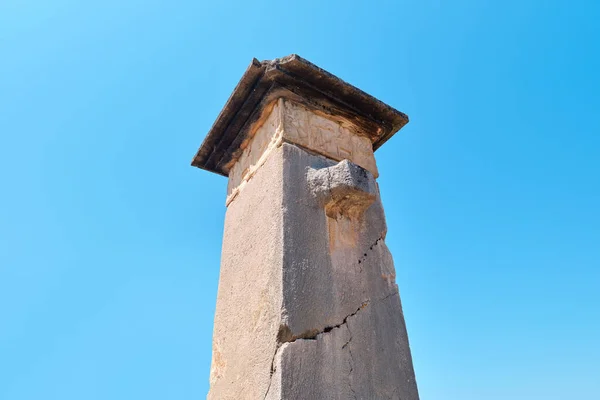Antalya Türkiye Temmuz 2023 Antik Xanthos Kentinin Sütun Mezarı Olan — Stok fotoğraf