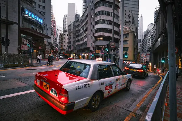 Hong Kong China April 2023 Red Taxi Car Evening Hong — Stock Photo, Image