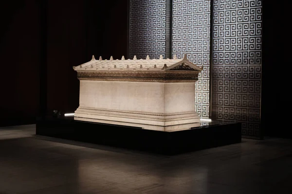 イスタンブール トルコ 2023年9月16日 イスタンブール考古学博物館の大理石の石棺 シドン レバノン で発見された330 300 Bceの日付 — ストック写真