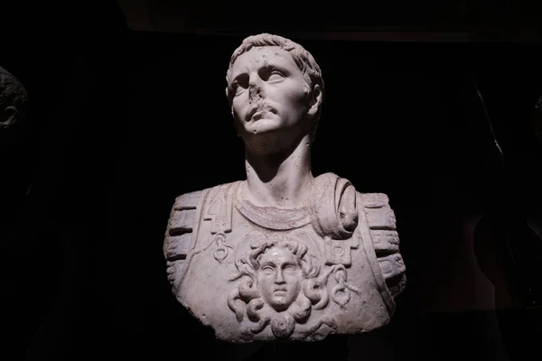 Istanbul Turkiet September 2023 Marmorbyst Kejsar Julius Claudius Istanbul Arkeologiska — Stockfoto