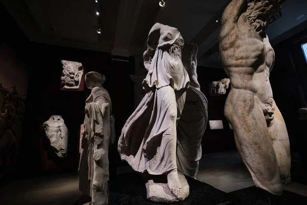 Estambul Turquía Septiembre 2023 Estatua Mármol Nike Los Museos Arqueológicos —  Fotos de Stock