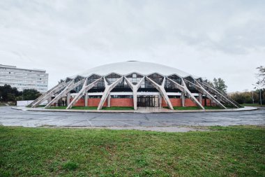 Roma, İtalya - 29 Ekim 2023: Palazzetto dello Sport (Spor Arena) dış görünüm inşa etmektedir. Mimar A. Vitellozzi tarafından güçlendirilmiş beton kubbesi tarafından tasarlanmıştır.