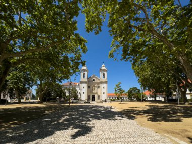 Ilhavo, Portekiz - 30 Mayıs 2024: Portekiz 'in Ilhavo kentindeki Vista Alegre Fabrikası' nda Nossa Senhora da Penha de Franca Şapeli 'nin cephesi.
