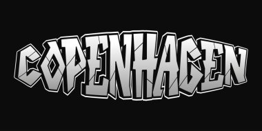 Kopenhag kelimesi, koyu siyah arkaplana karşı şık, graffiti esinlenilmiş bir yazı tipinde cesurca gösterilir..