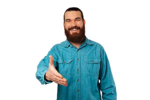 Vriendelijke Man Met Baard Overhandigt Zijn Hand Voor Een Warm — Stockfoto