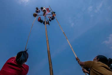 Bogor, Endonezya - 17 Ağustos 2023: Kadınlar, 17 Ağustos 2023 'te Bogor, Batı Java, Endonezya' da düzenlenen 78.