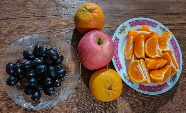 Fruta Que Sirve Una Mesa Madera — Foto de Stock