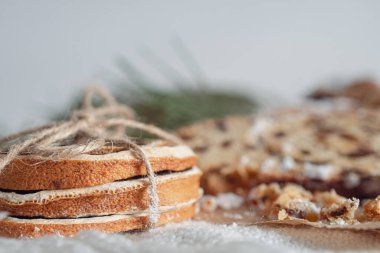 Alman Noel pastaları, zimtsterne, dresdner Stoller, schoko lebkuchen