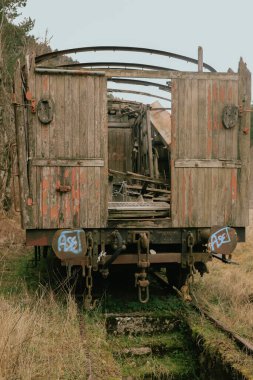 Eski terk edilmiş tren istasyonu