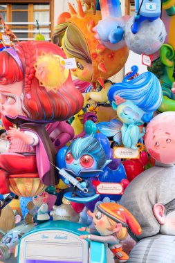 Valencia şehrinin geleneksel festivali, anıtlar, Fallas de Valencia, İspanya.