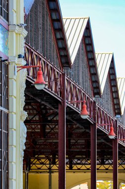 Şehirdeki tren istasyonu.