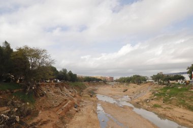 Akdeniz şehrinin inşaatı